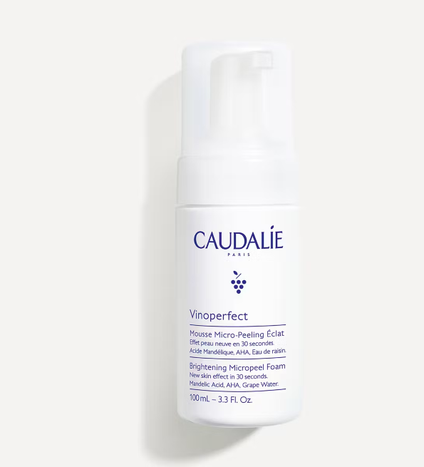 vinoperfect_foam_caudalie-2 CAUDALIE Vinoperfect Mousse Micro-Peeling Éclat 100ML – Image 1